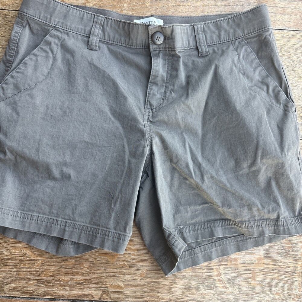 Boston traders women’s shorts size 12 0474